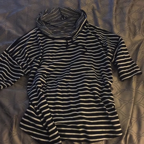 Cable & Gauge Sweaters - Plus lightweight sweater 3/4 sleeve